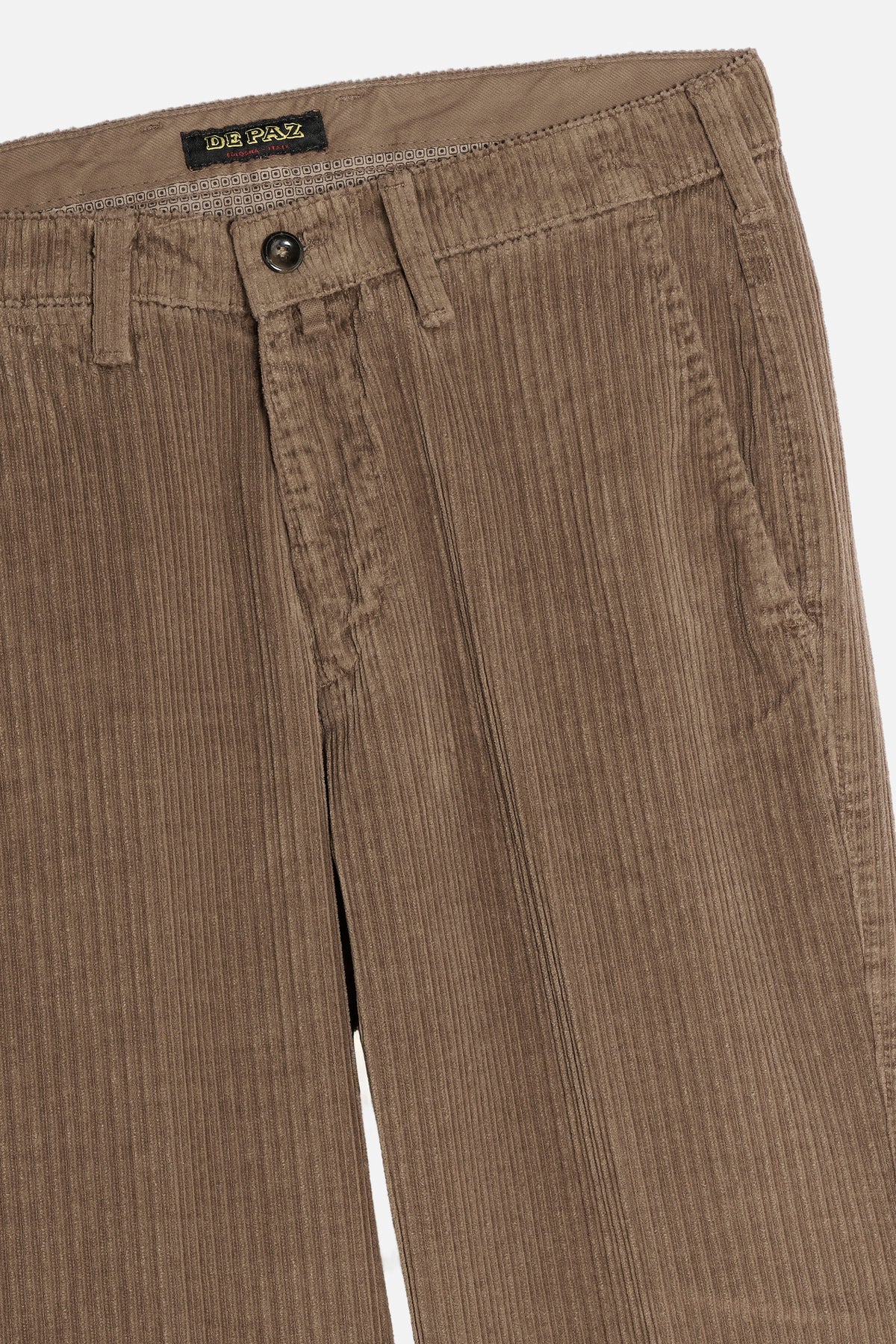 Dettaglio Pantalone Chinos cammello in velluto rocciatore a coste larghe e sottili