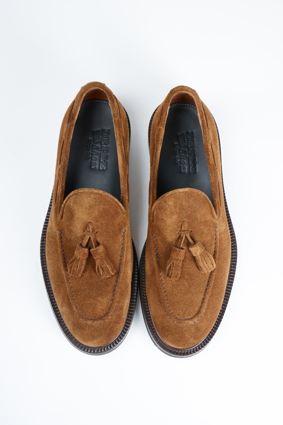 Mocassino con Nappine Scamosciato