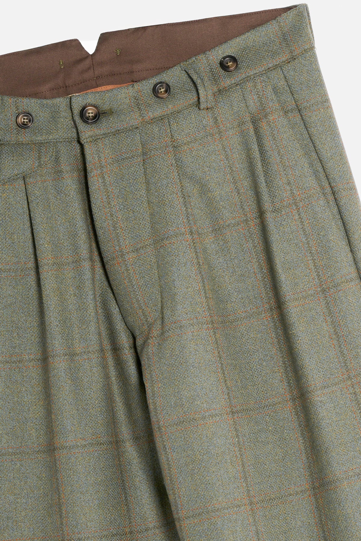 Dettaglio Pantalone John in Scottish Tweed verde salvia con pinces, tasche e bottoni per bretelle