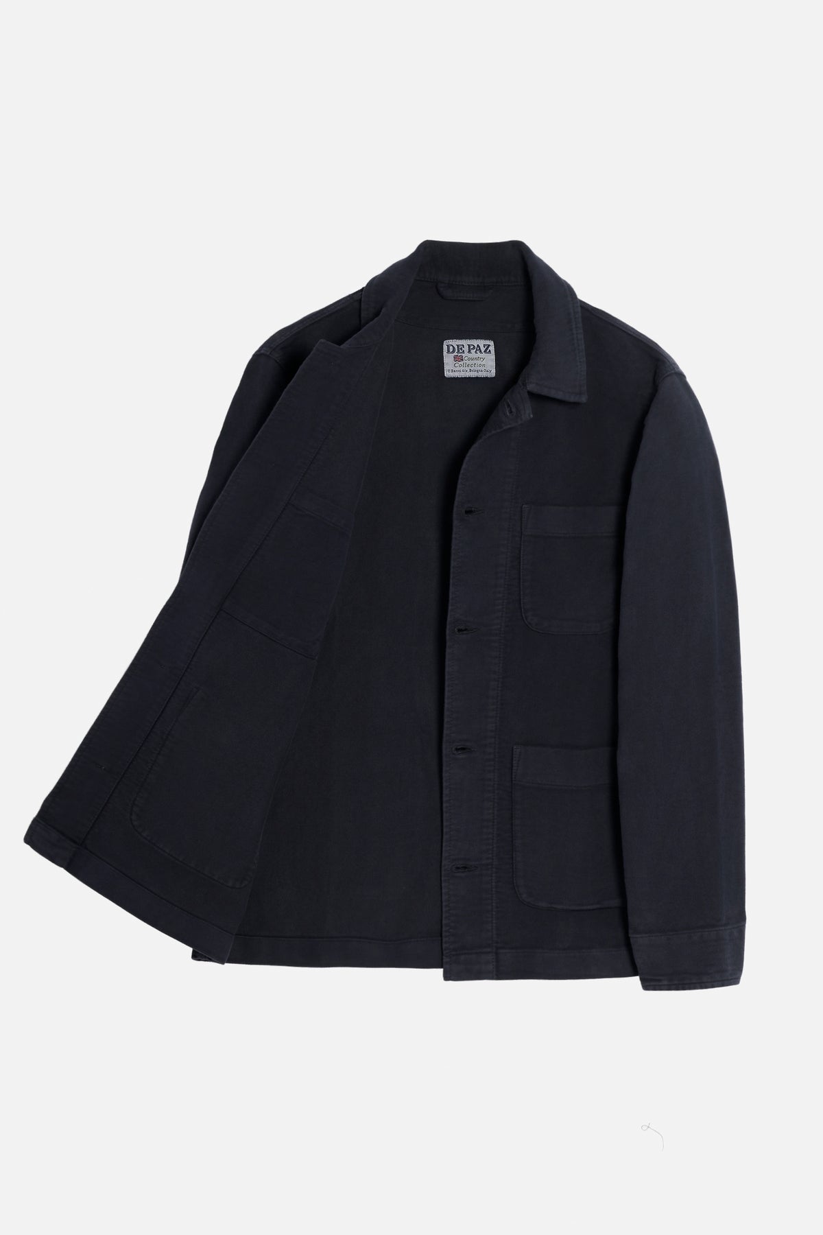Dettaglio chiusura con bottoni della Working Jacket De Paz in fustagno blu navy