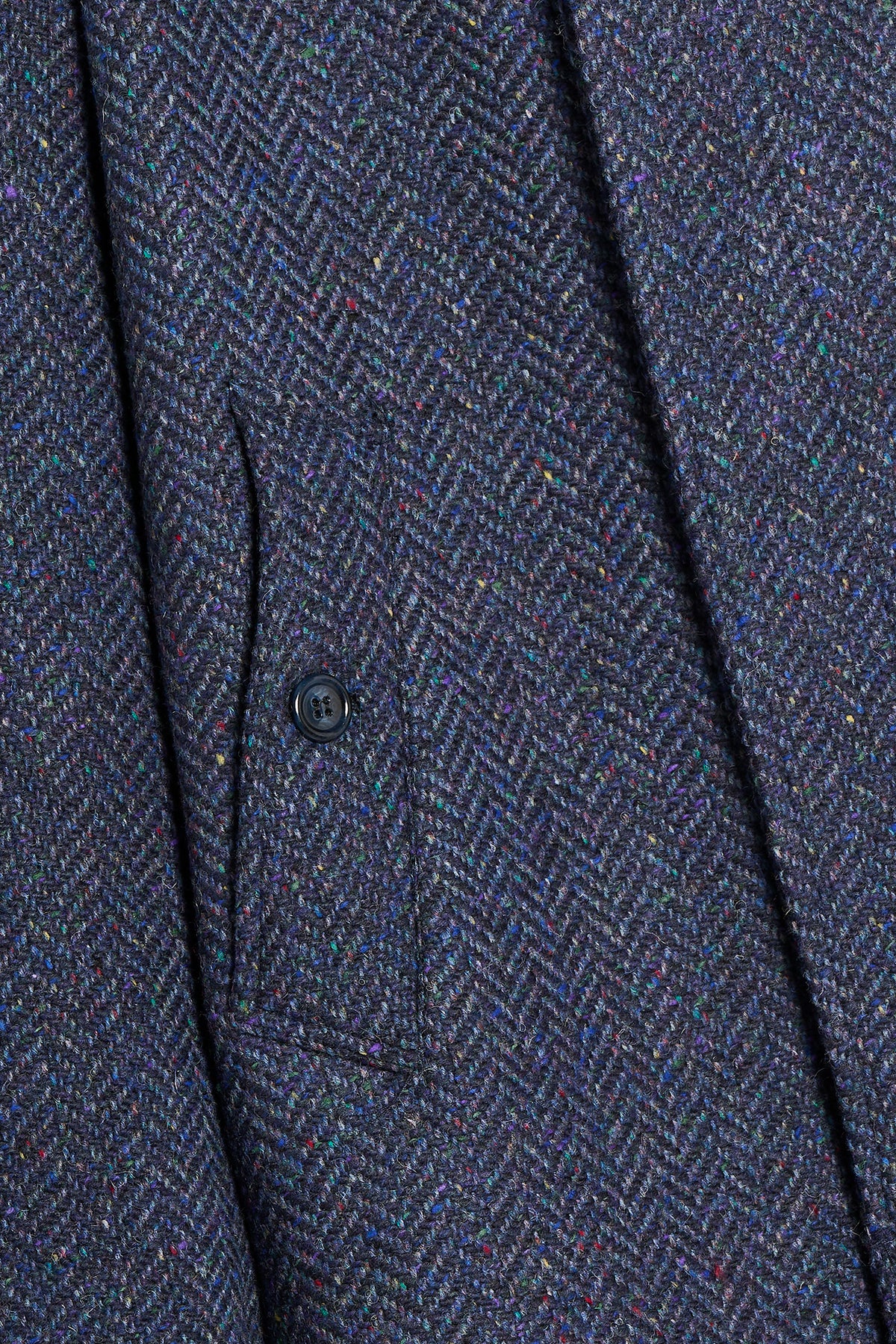 Dettaglio Cappotto Raglan Donegal Tweed blu con tasca